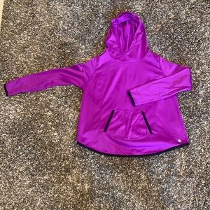 Purple sweat shirt. Size 14/16.